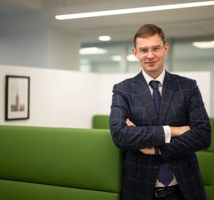 Тимур Турлов: биография, карьера и достижения основателя Freedom Holding Corp.