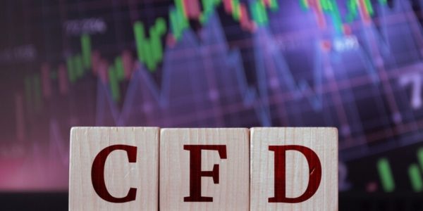 CFD-брокеры с минимальным депозитом: где начать торговать без риска